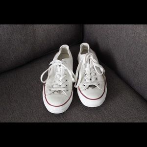 Bright White Chuck-Taylor Converse Shoes